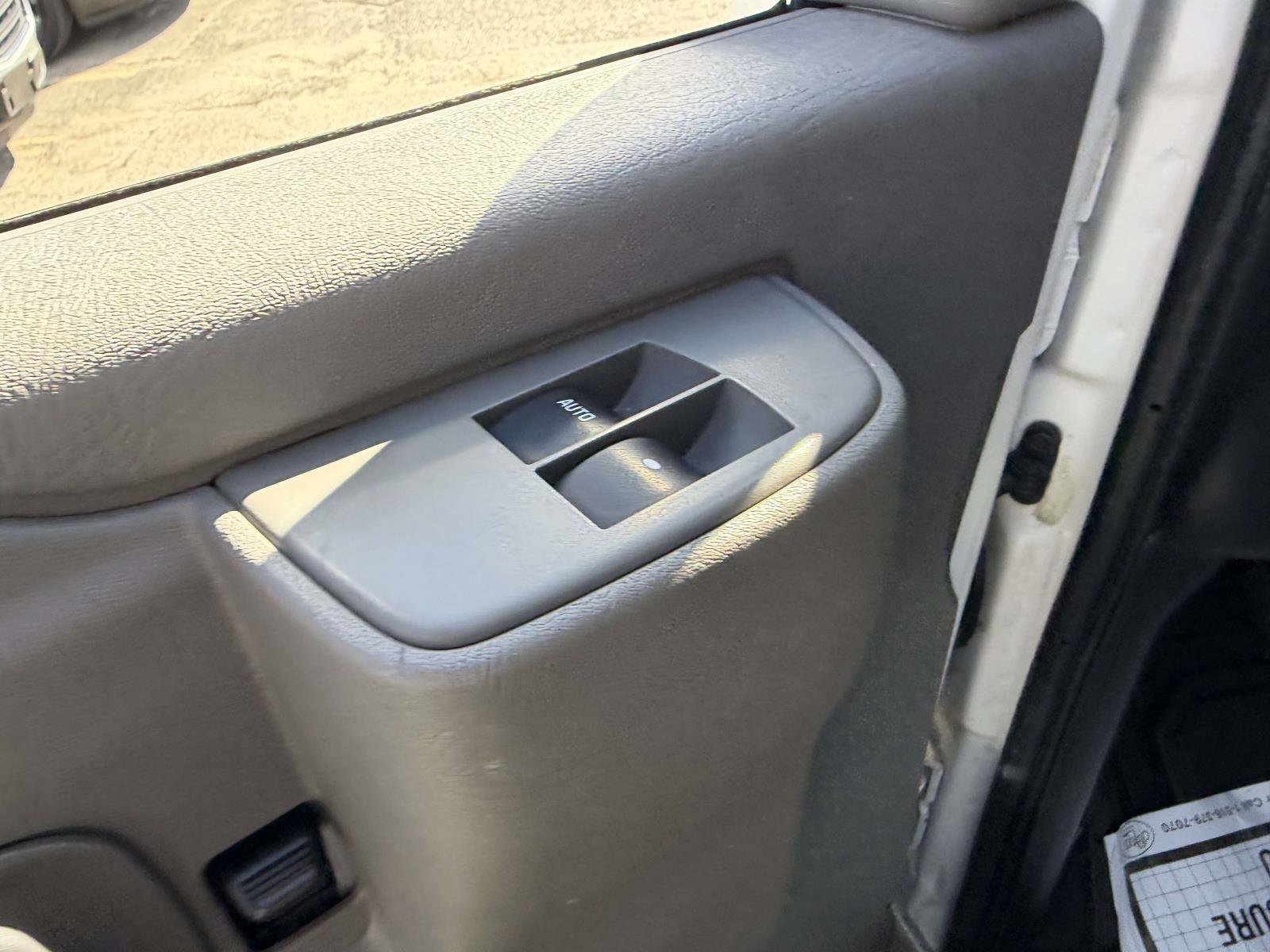 Used 2019 Chevrolet Express 2500 w/ Driver Convenience Package RWD image 16