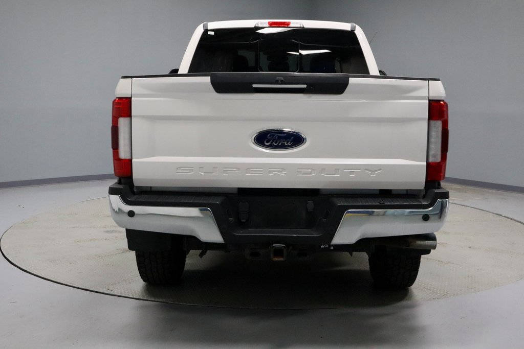 Used 2019 Ford F350 Lariat w/ Lariat Ultimate Package image 11