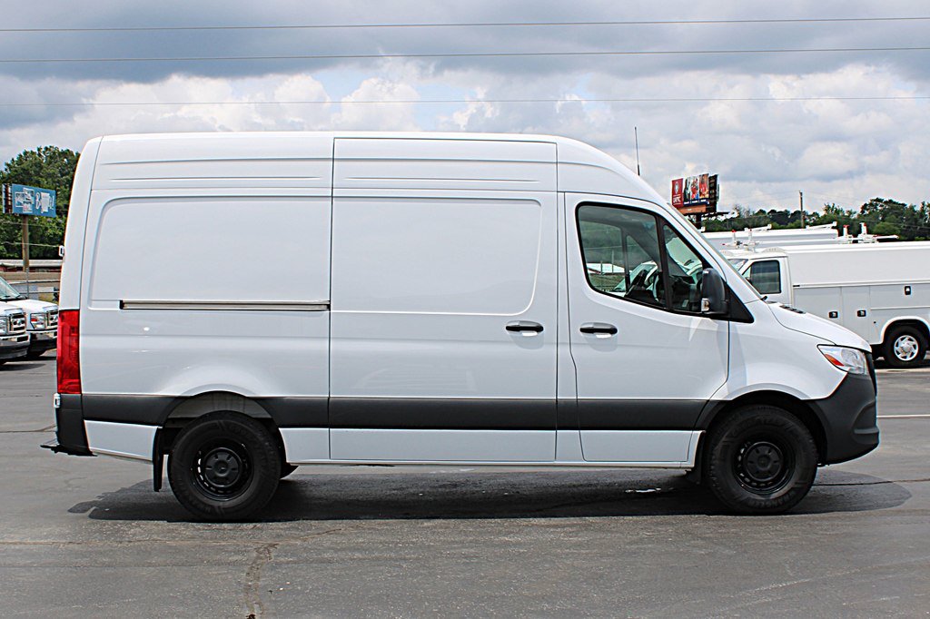 Used 2025 Mercedes-Benz Sprinter 2500 image 7
