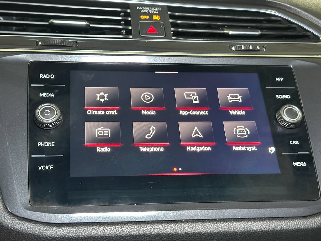 Used 2022 Volkswagen Tiguan SE R-Line AWD/4WD image 40
