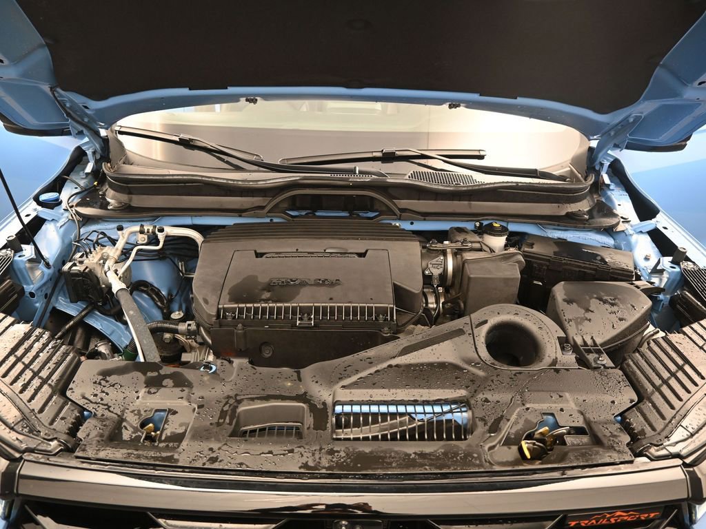 Used 2025 Honda Pilot TrailSport image 11