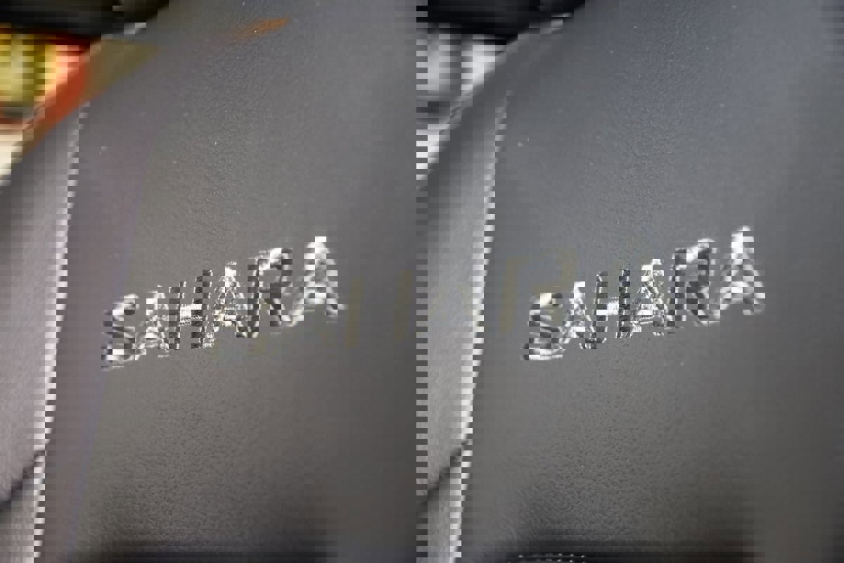 Used 2022 Jeep Wrangler Unlimited Sahara w/ Cold Weather Group image 13