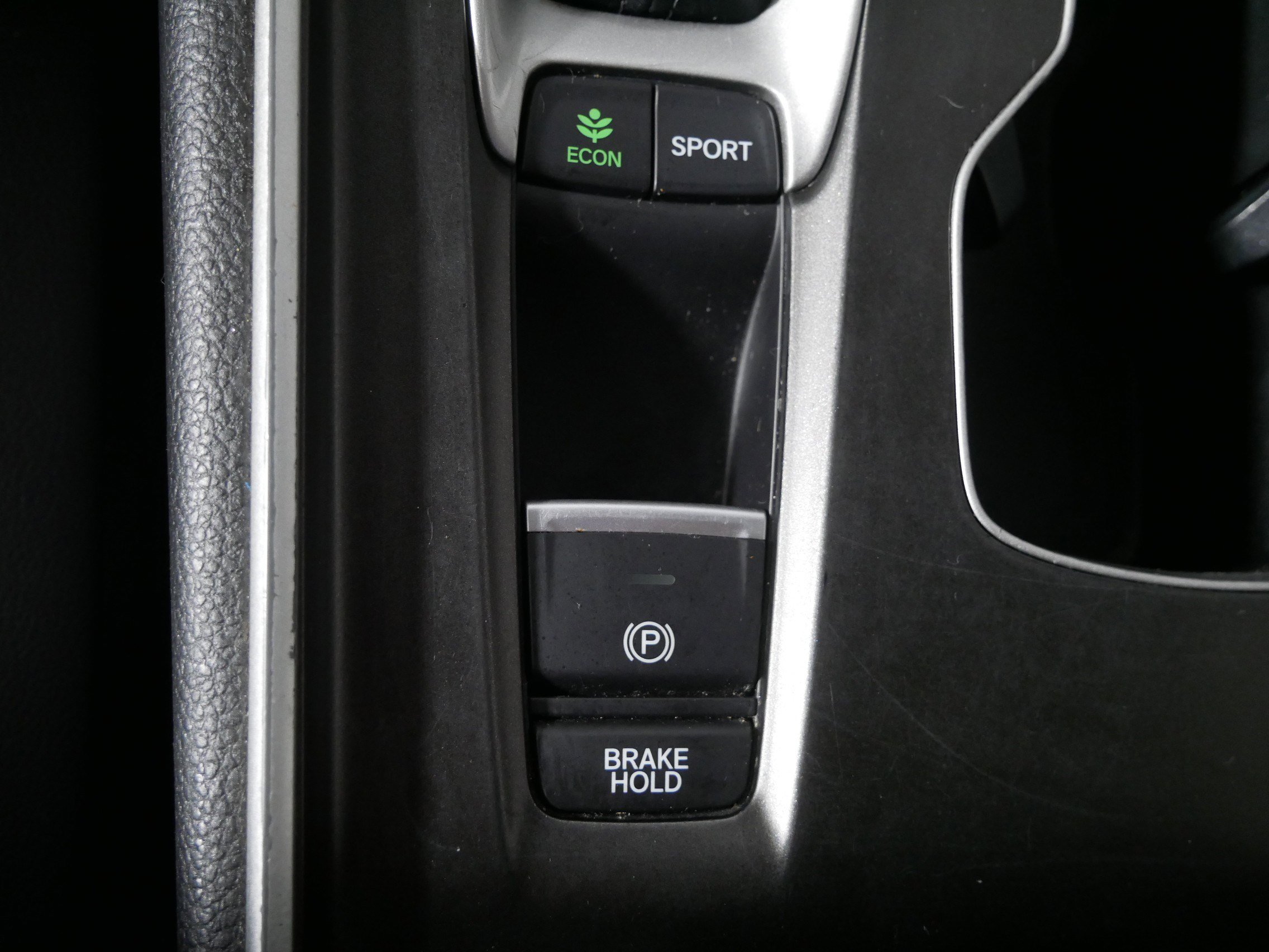 Used 2018 Honda Accord Sport image 30