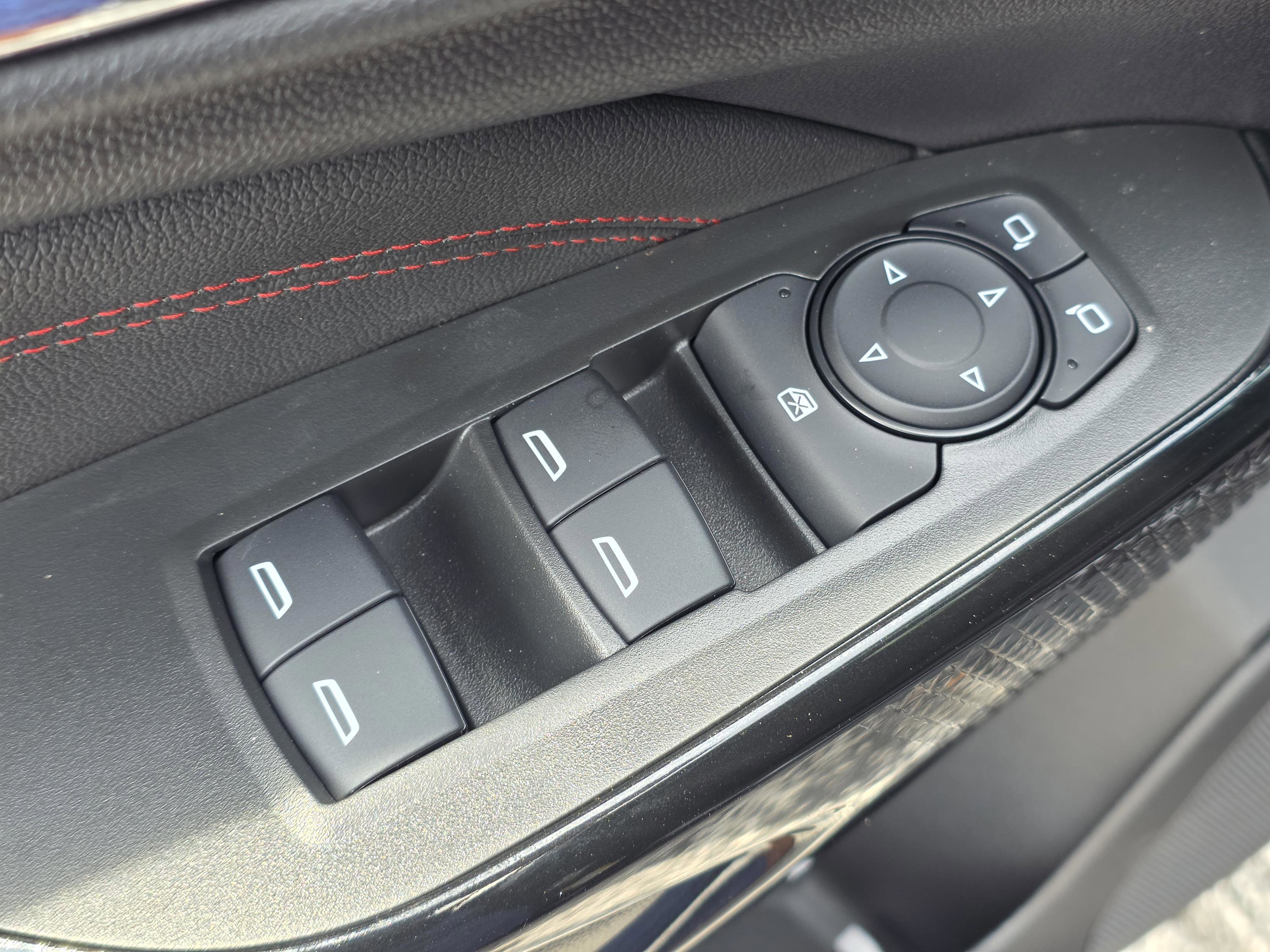 New 2026 Chevrolet Trax RS w/ Sunroof Package image 22