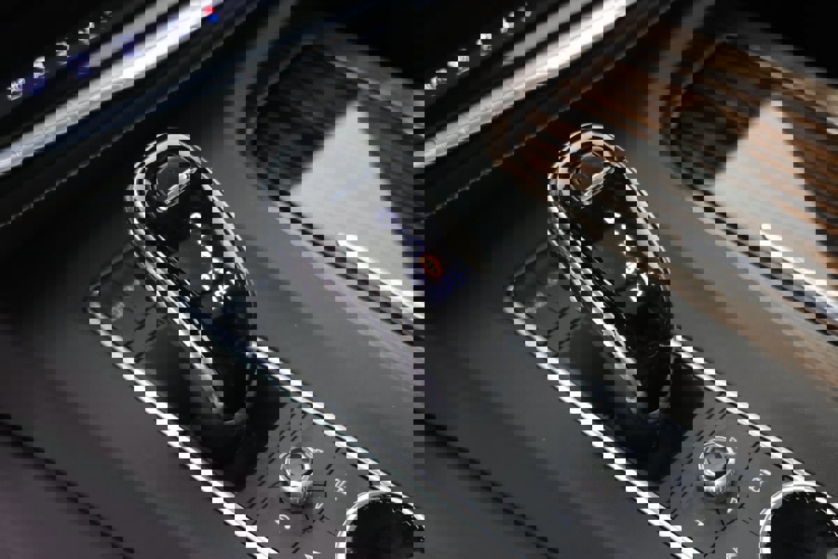 Used 2022 Cadillac Escalade Premium Luxury image 6