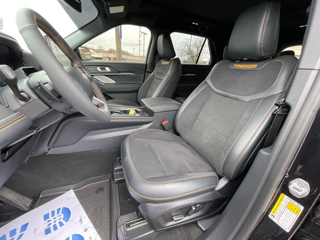 Used 2026 Ford Explorer Tremor w/ Tremor Ultimate Package image 12
