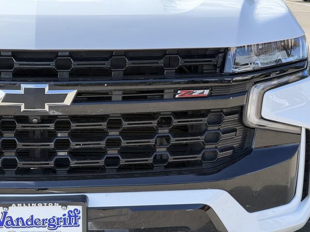 Used 2024 Chevrolet Suburban Z71 w/ Luxury Package AWD/4WD image 8