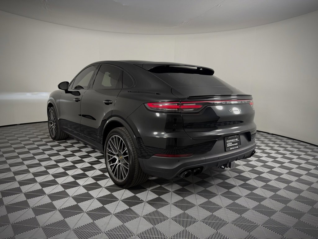 Certified 2023 Porsche Cayenne S image 3