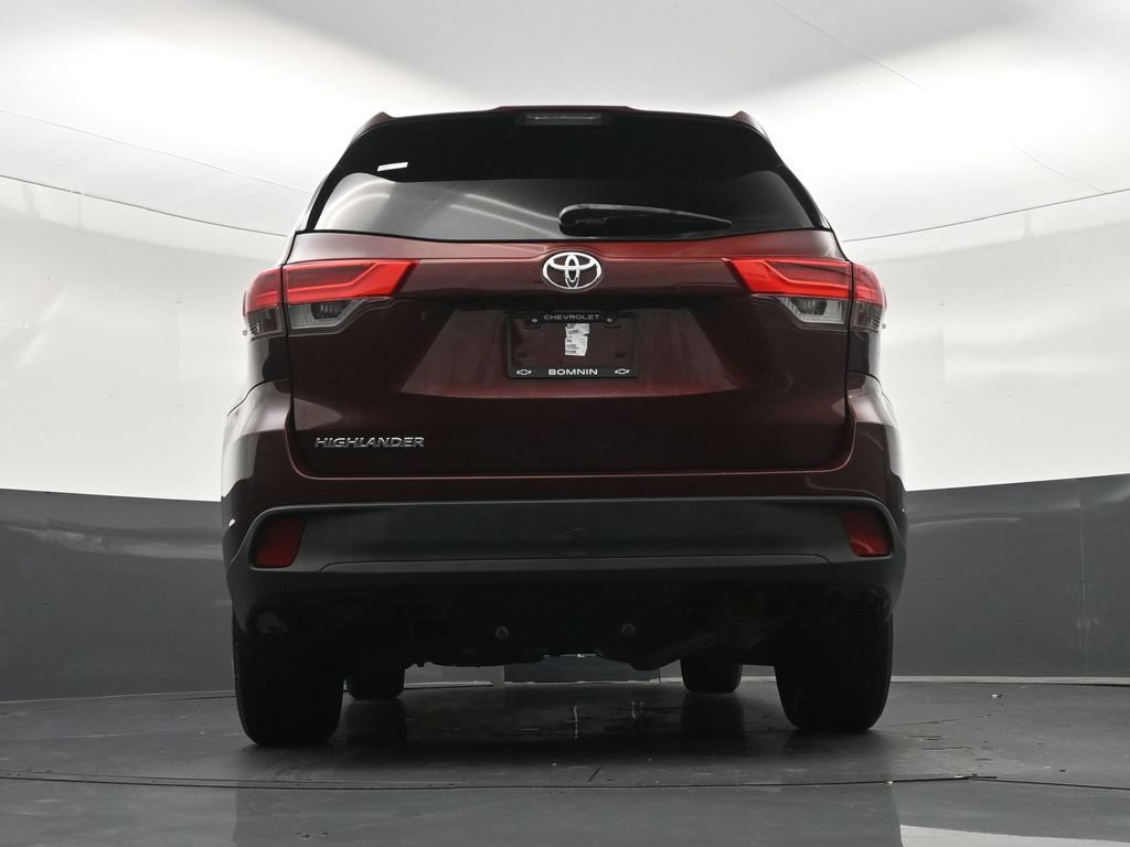 Used 2019 Toyota Highlander LE FWD image 27