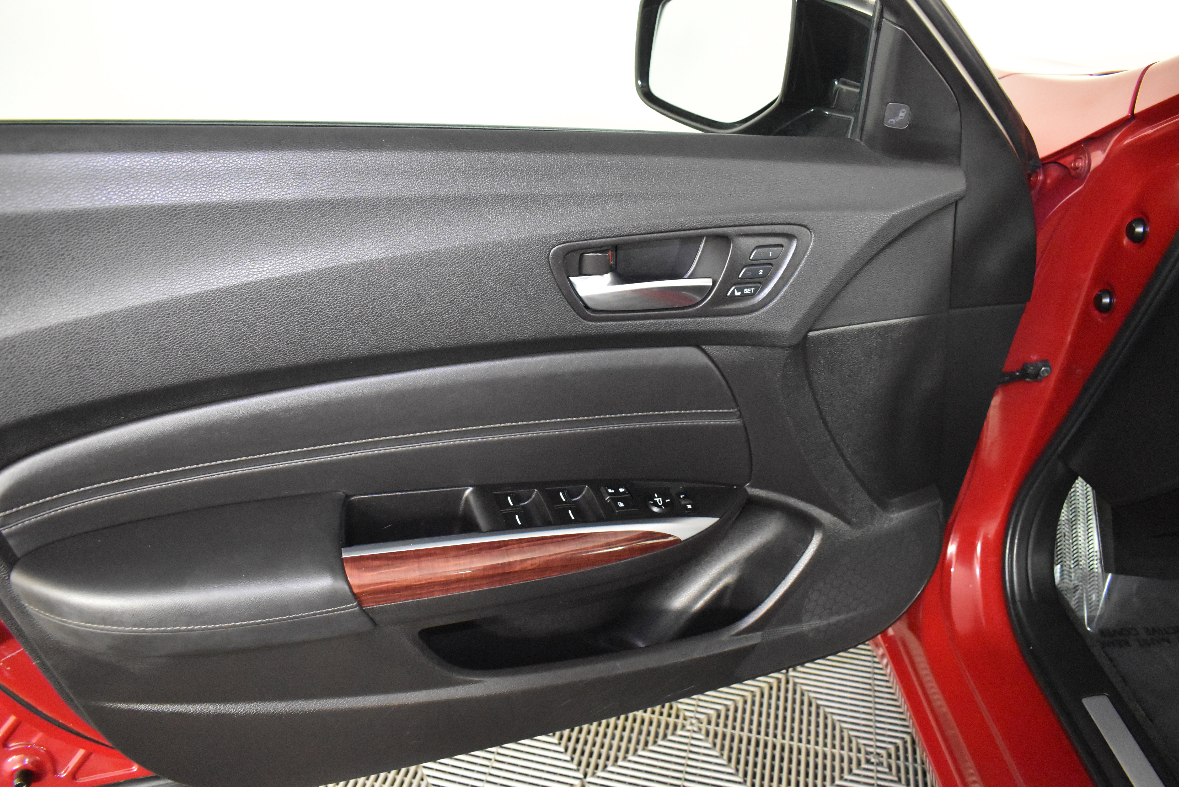 Used 2017 Acura TLX V6 w/ Technology Package image 39