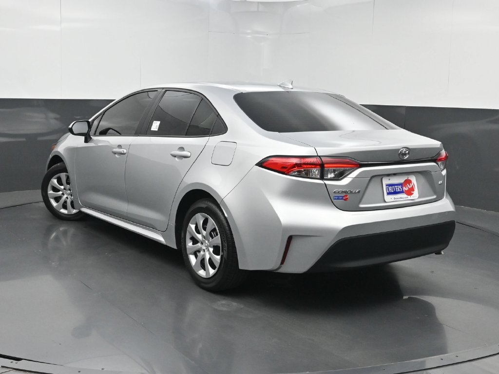 Used 2024 Toyota Corolla LE FWD image 21