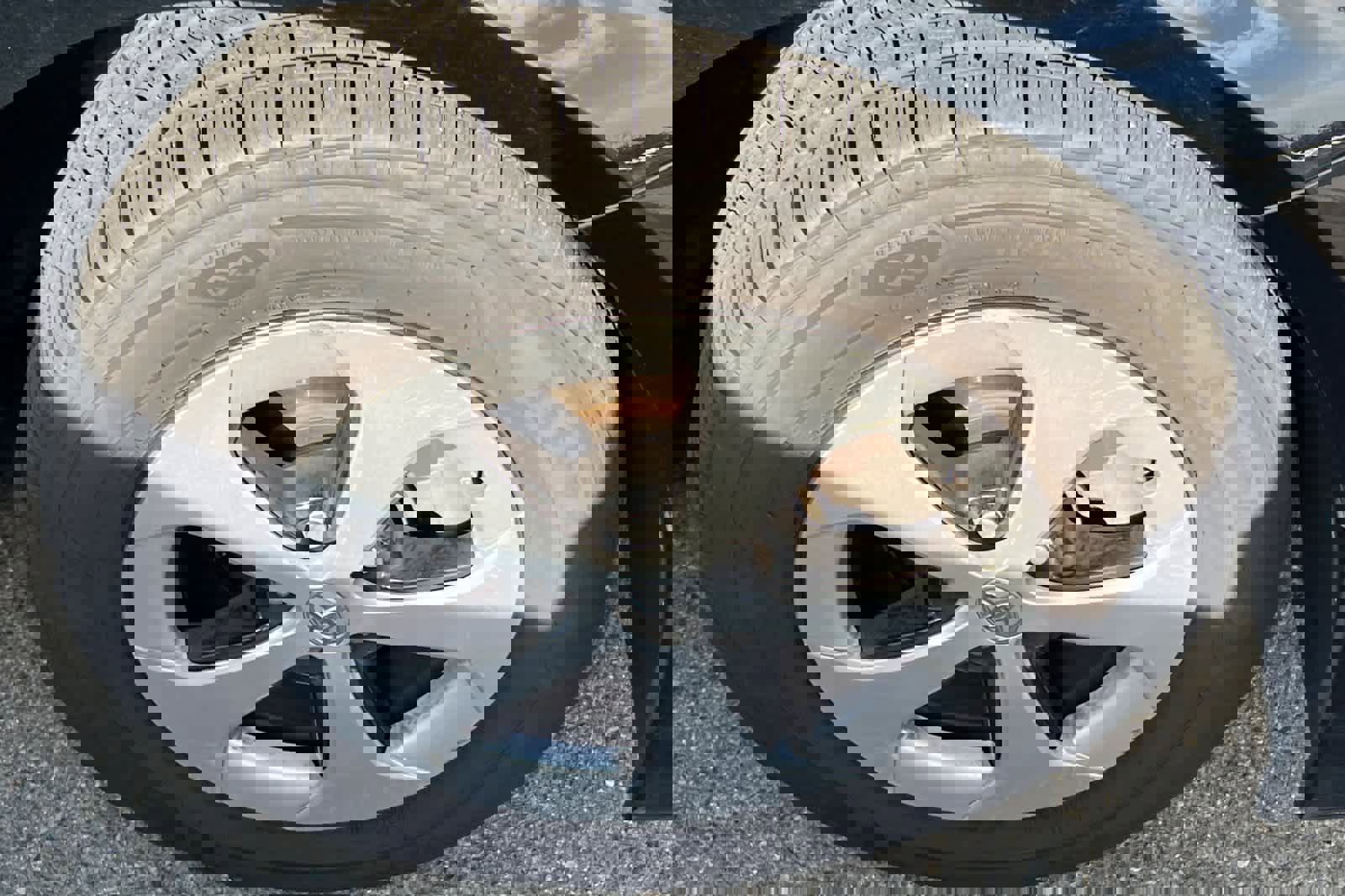 Used 2013 Toyota Prius Three FWD image 15