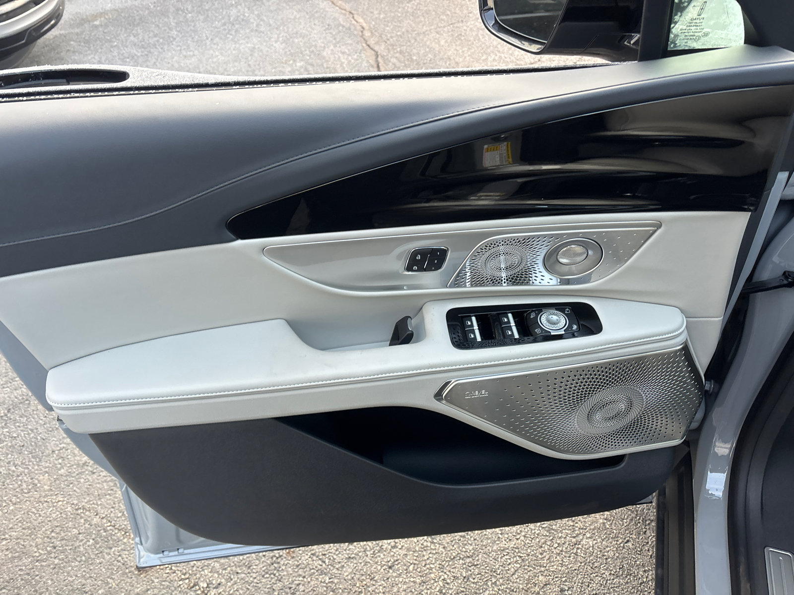 New 2026 Lincoln Nautilus Reserve image 11