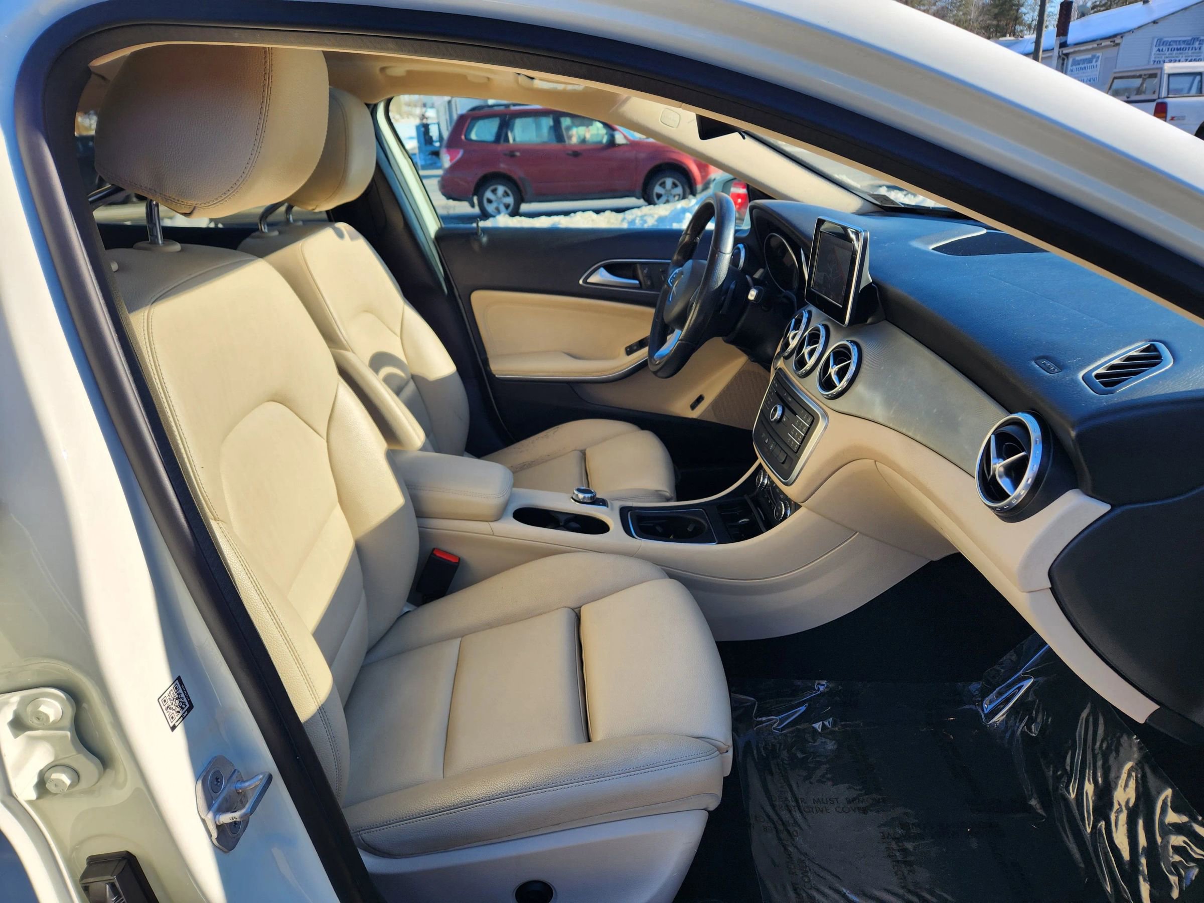 Used 2017 Mercedes-Benz GLA 250 image 15