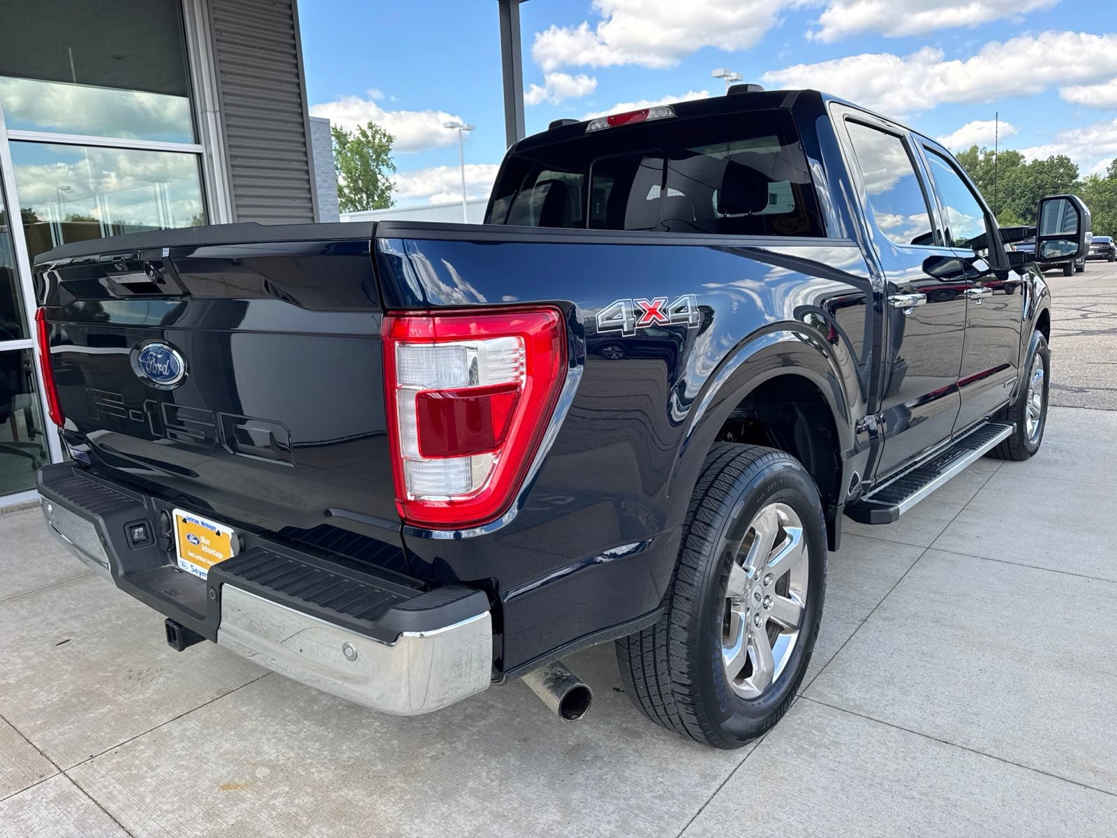 Used 2023 Ford F150 Lariat w/ Equipment Group 502A High AWD/4WD image 8