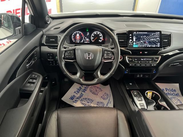Used 2025 Honda Ridgeline Black Edition image 34