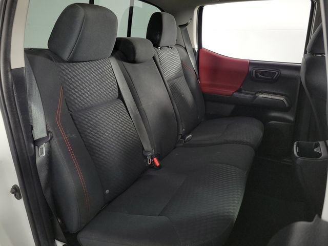 Used 2022 Toyota Tacoma SR5 AWD/4WD image 17