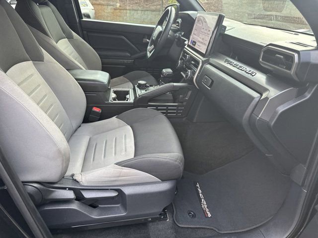 Used 2024 Toyota Tacoma TRD Sport image 14