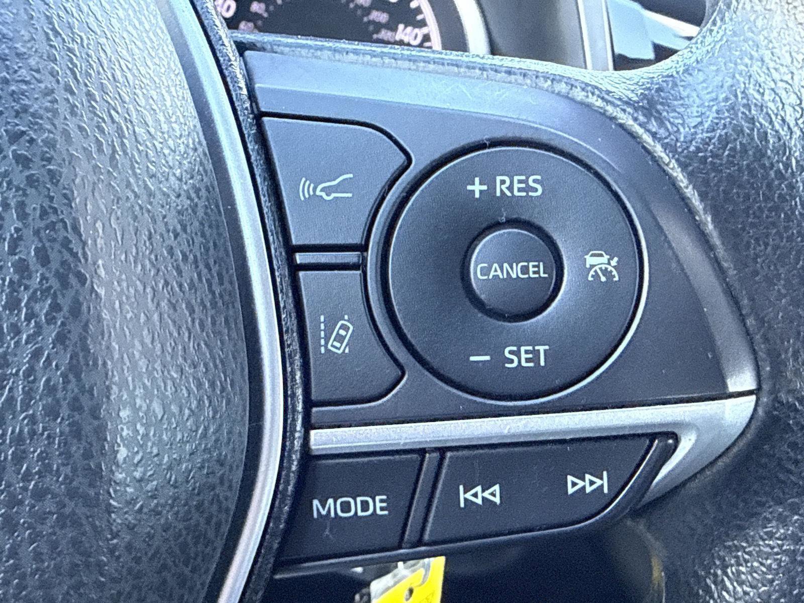 Used 2022 Toyota Camry LE image 16