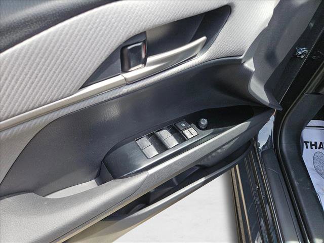 Used 2026 Toyota Camry SE w/ Convenience Package image 13