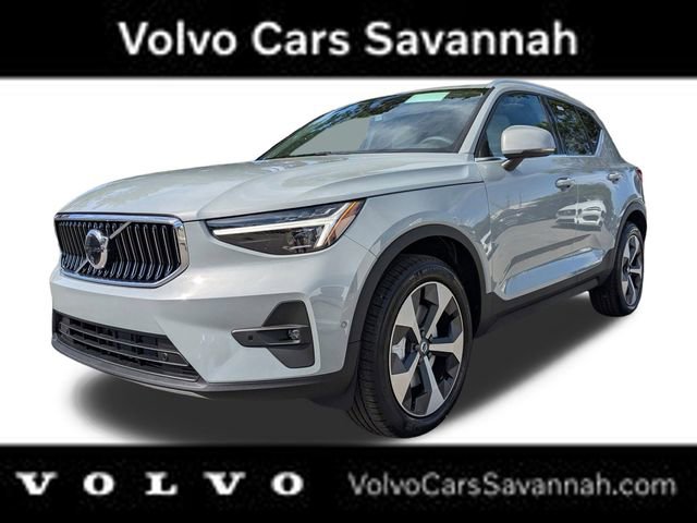 New 2025 Volvo XC40 B5 Plus w/ Protection Package Premier image 10