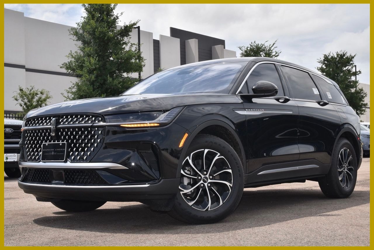 New 2026 Lincoln Nautilus Premier AWD/4WD image 1