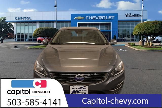 Used 2017 Volvo V60 T5 Premier w/ Convenience Package FWD image 7