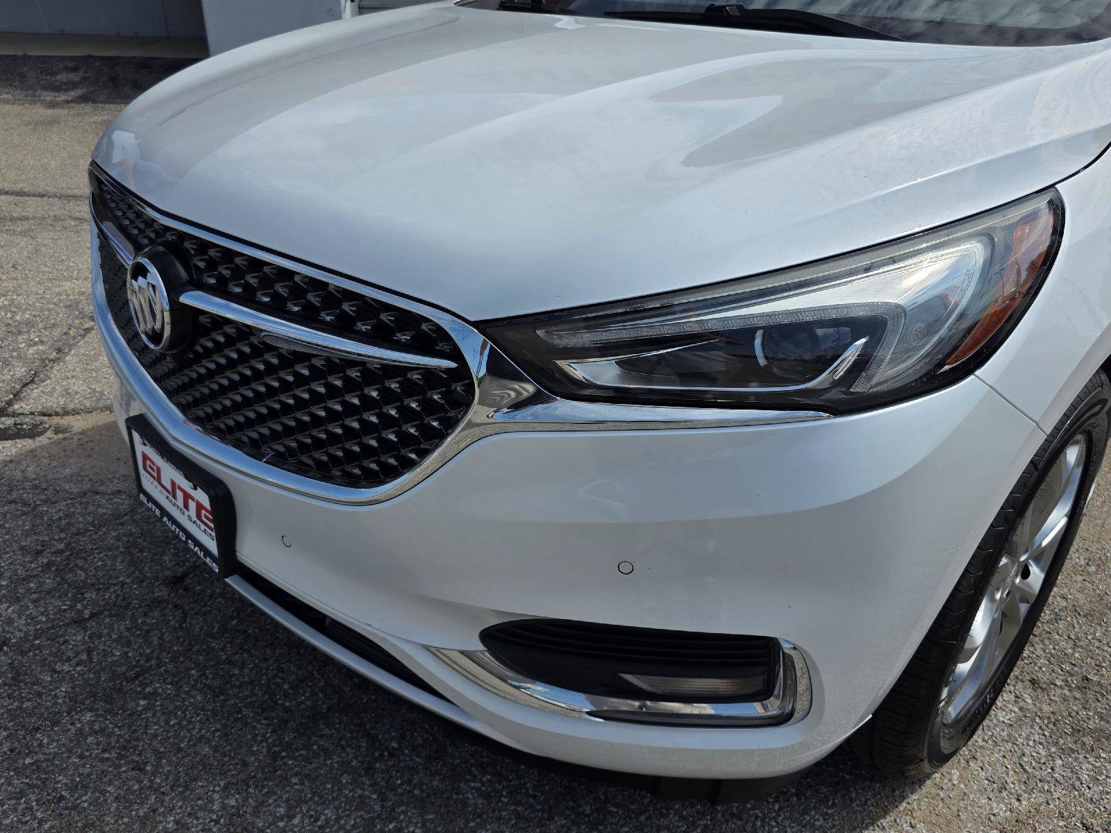 Used 2020 Buick Enclave Avenir w/ Avenir Technology Package FWD image 48