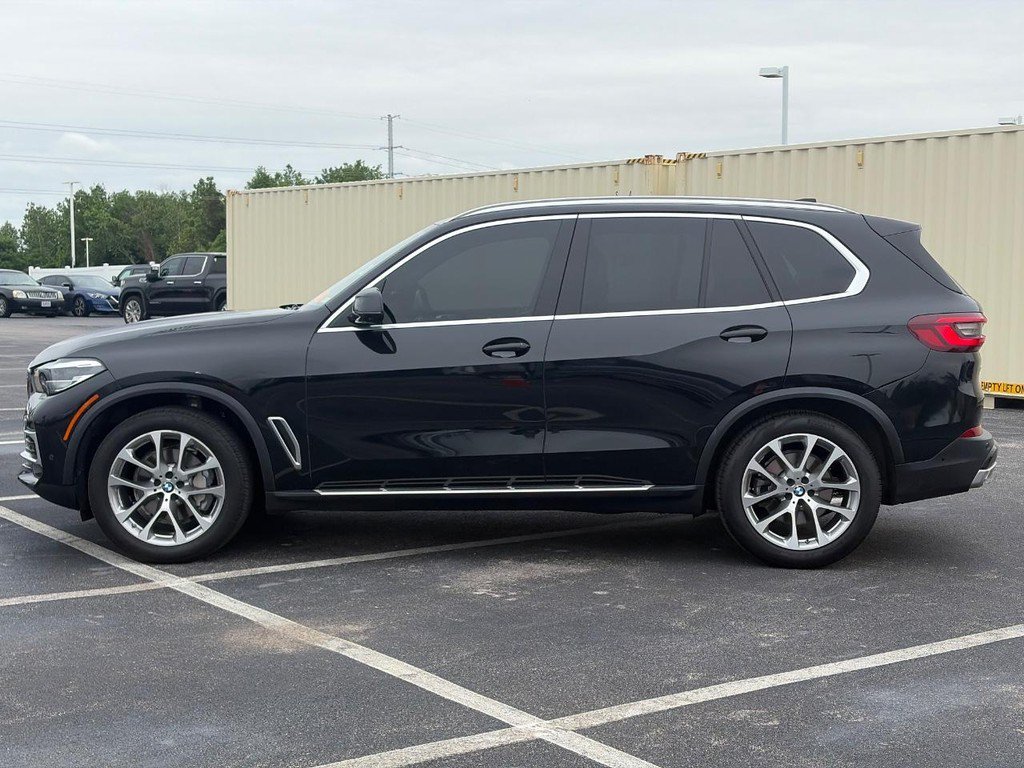 Used 2023 BMW X5 xDrive40i w/ Premium Package AWD/4WD image 9