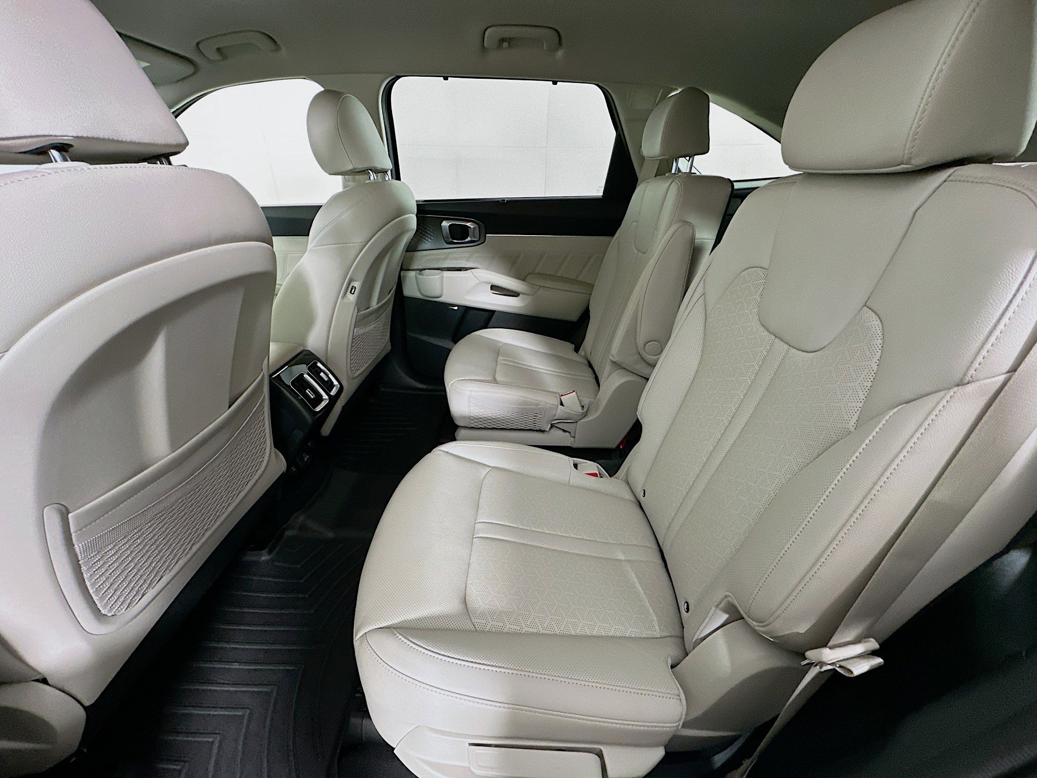 Used 2024 Kia Sorento SX Prestige image 28