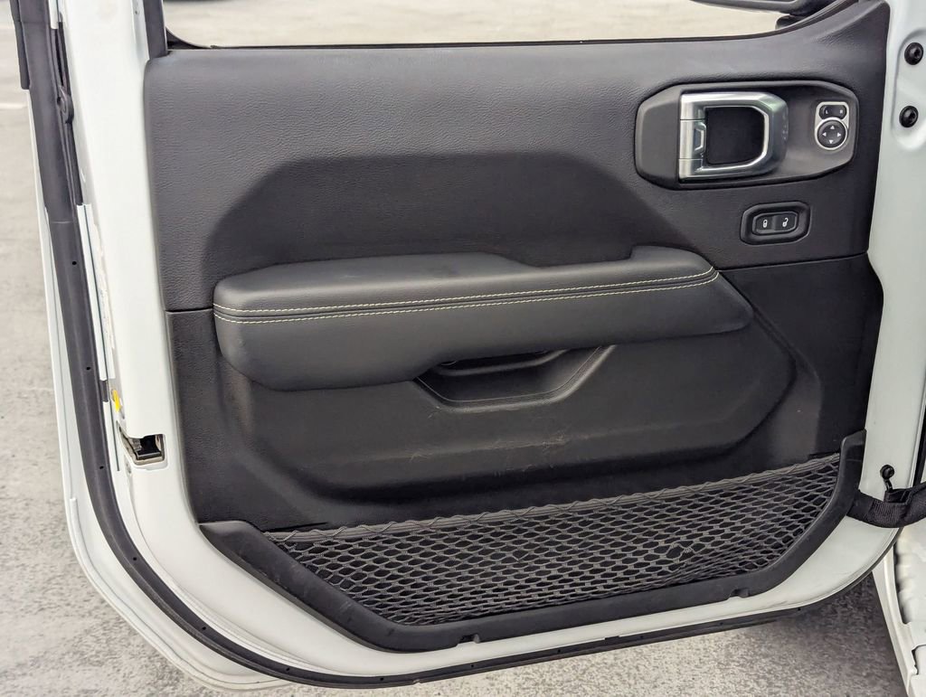 Certified 2023 Jeep Wrangler Sahara image 13