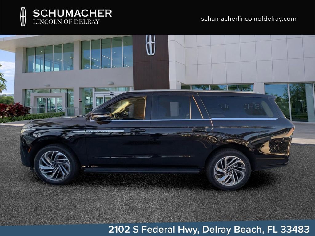 New 2026 Lincoln Navigator L Premier AWD/4WD image 4