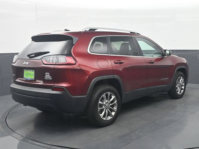 Used 2019 Jeep Cherokee Latitude Plus AWD/4WD image 7