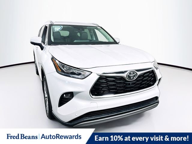 New 2026 Toyota Highlander Platinum video 1