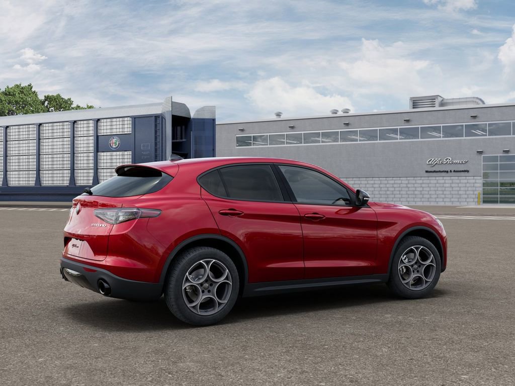New 2026 Alfa Romeo Stelvio Sprint image 4