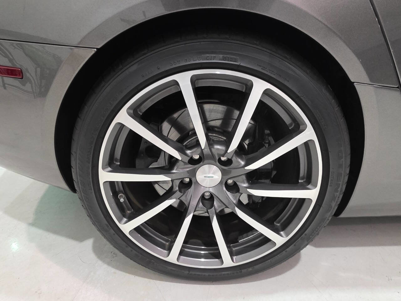 Used 2015 Aston Martin Rapide S image 28