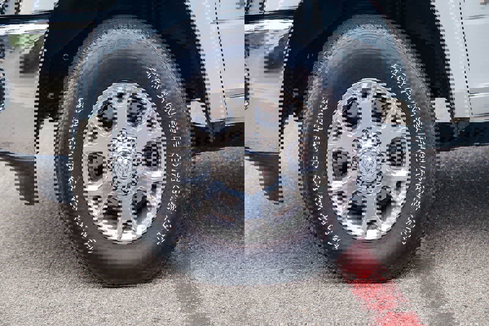 Used 2022 RAM 2500 Laramie AWD/4WD image 9