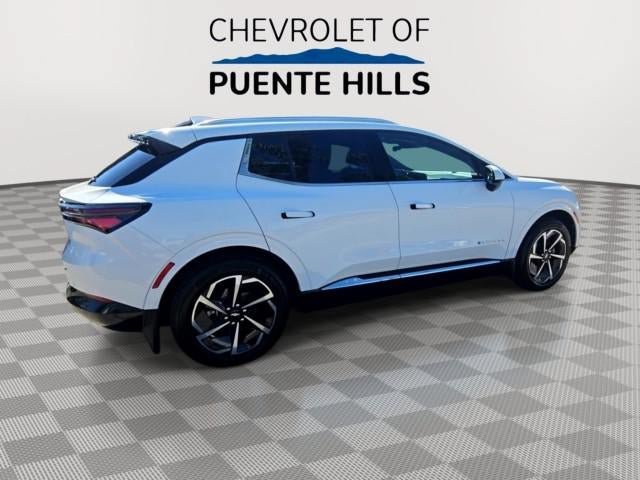 Used 2024 Chevrolet Equinox EV LT w/ LPO, Active Package FWD image 8