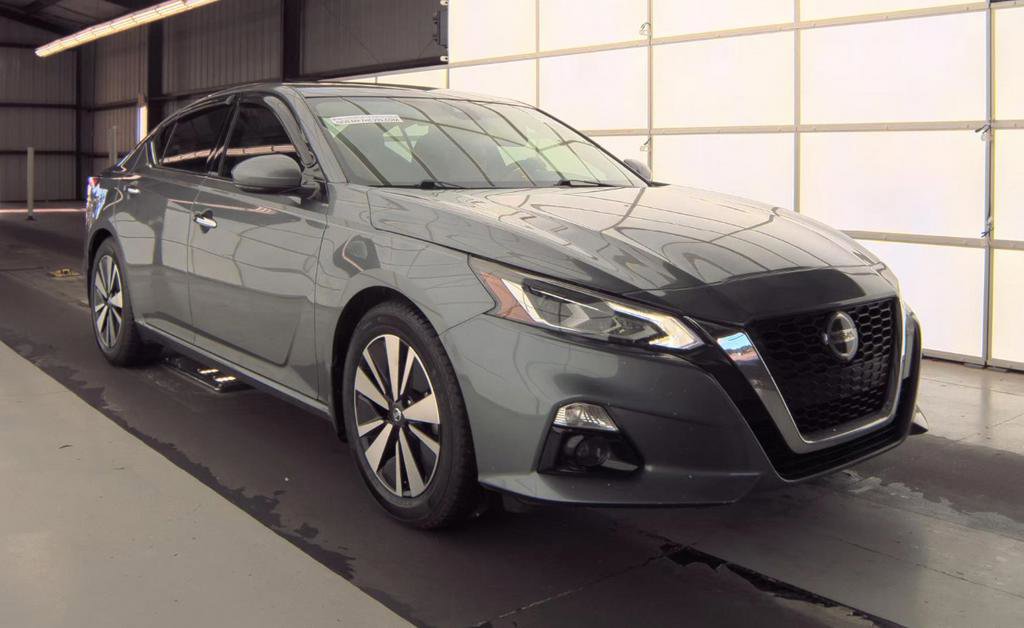 Used 2019 Nissan Altima 2.5 SL FWD video 1