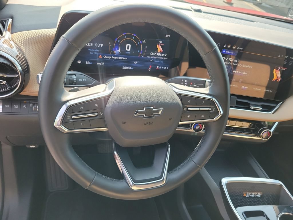 Used 2025 Chevrolet Equinox ACTIV w/ Safety and Technology Package AWD/4WD image 27
