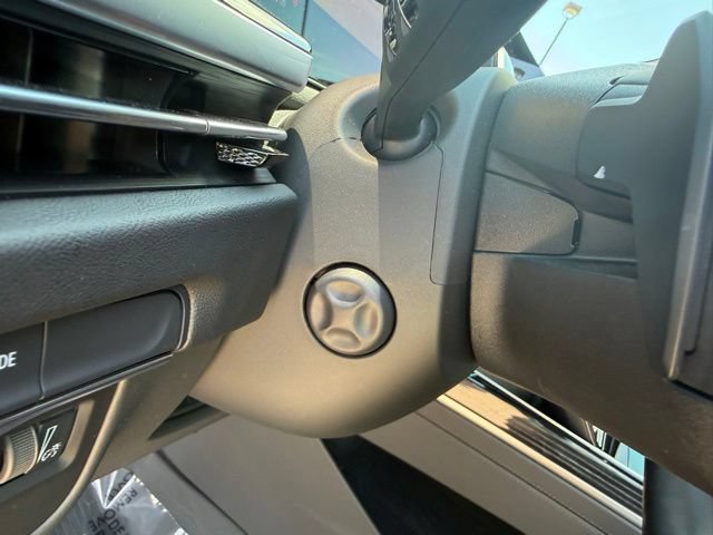 Used 2025 Cadillac Escalade Sport w/ LPO, Floor Liner Package AWD/4WD image 16