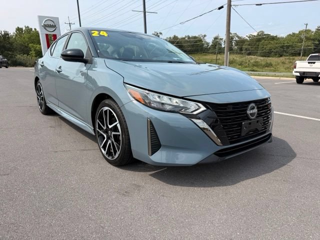 Certified 2024 Nissan Sentra SR FWD image 1