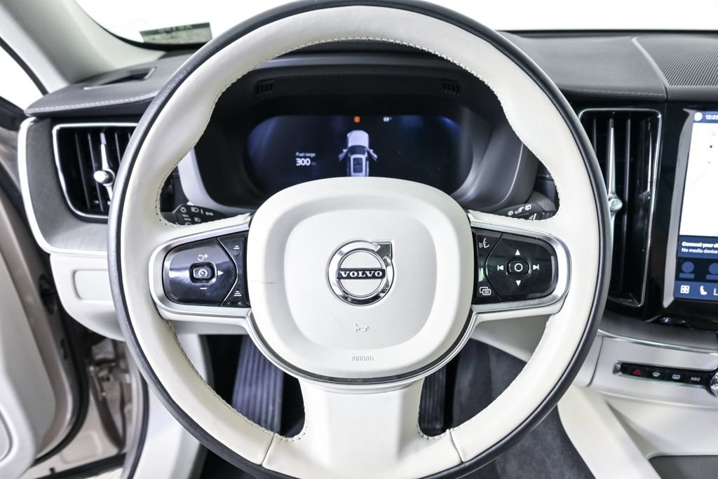 Certified 2024 Volvo XC60 B5 Ultimate AWD/4WD image 11