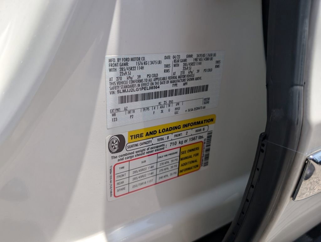 Used 2023 Lincoln Navigator Reserve AWD/4WD image 22