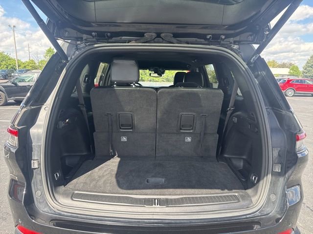 Used 2021 Jeep Grand Cherokee L Laredo AWD/4WD image 9