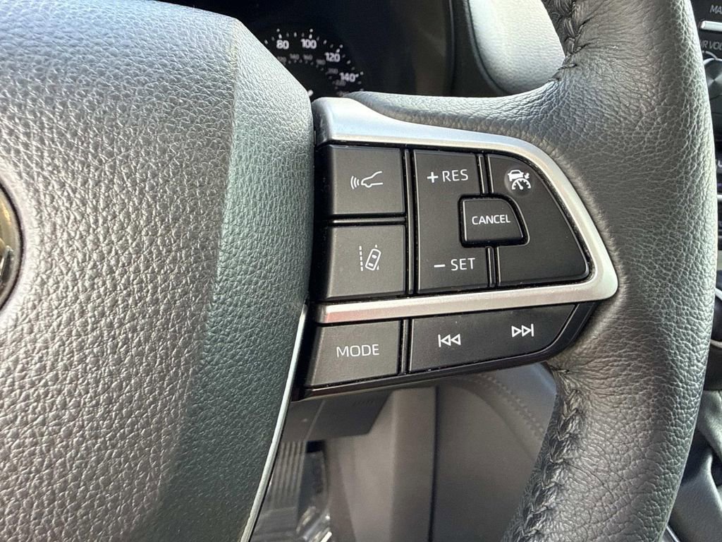 Used 2023 Toyota Sienna XLE image 36