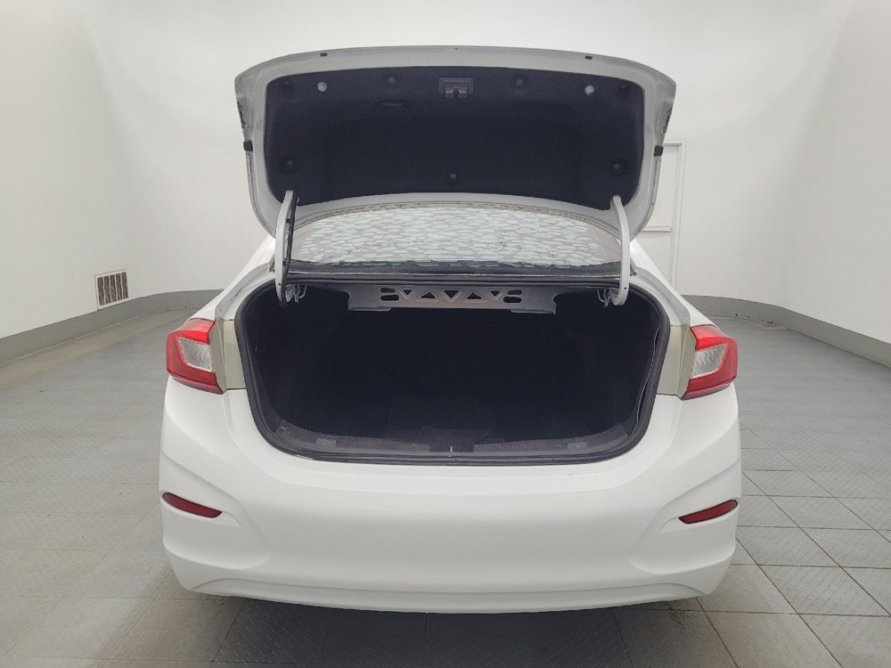 Used 2017 Chevrolet Cruze LS FWD image 29