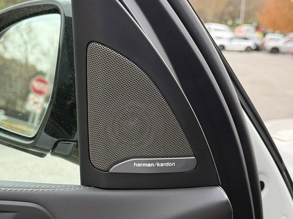 New 2026 BMW X5 xDrive50e w/ Executive Package image 13