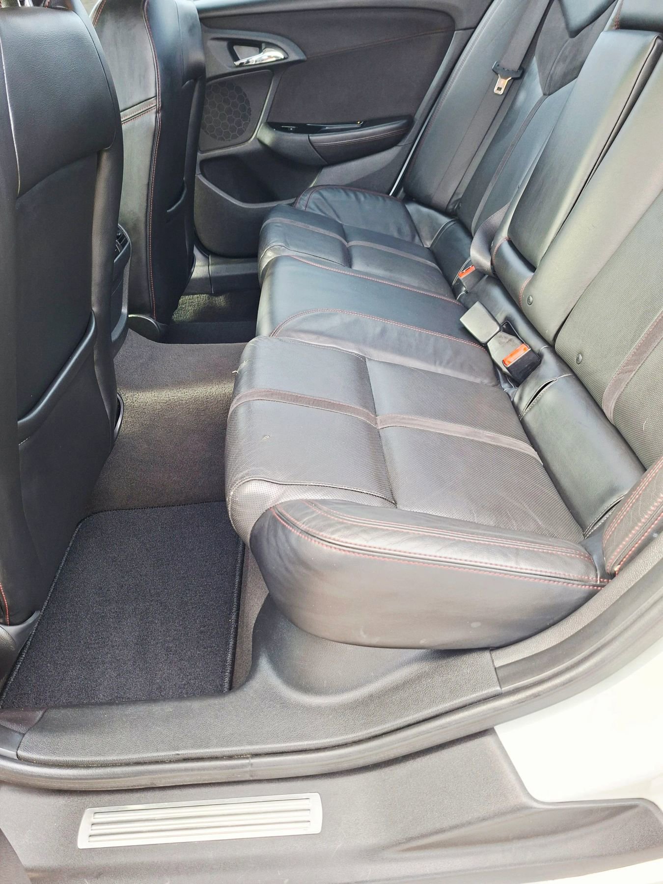 Used 2015 Chevrolet SS image 11