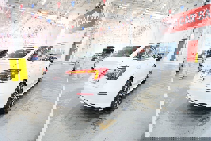 Used 2023 Honda Civic EX image 11